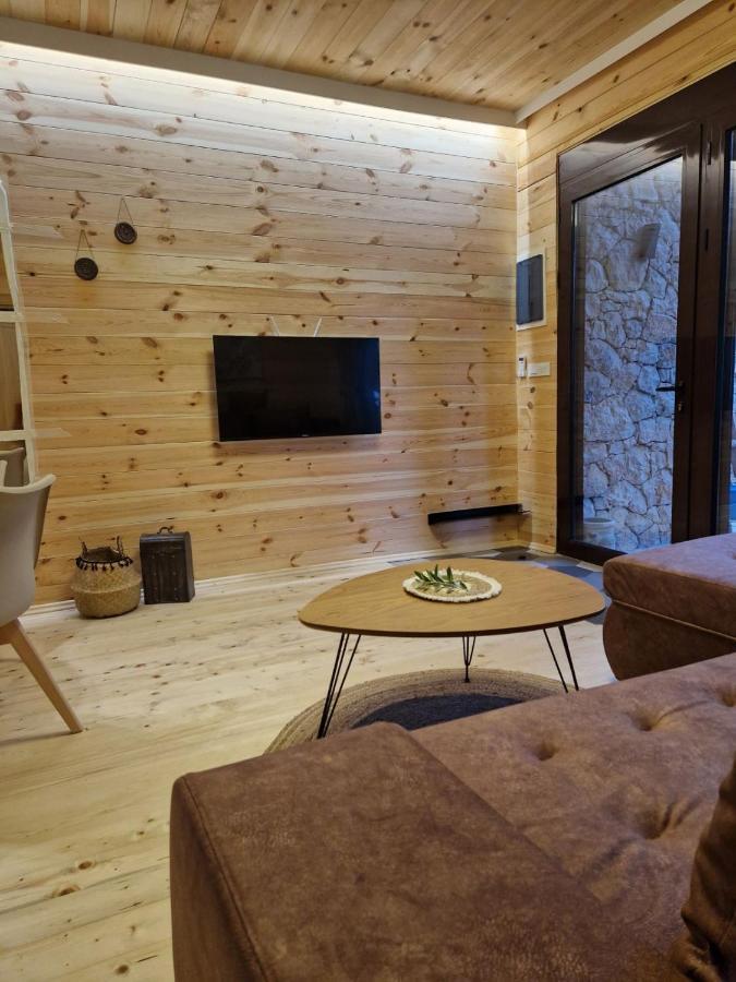 Olea Cottage อุลซิน ภายนอก รูปภาพ